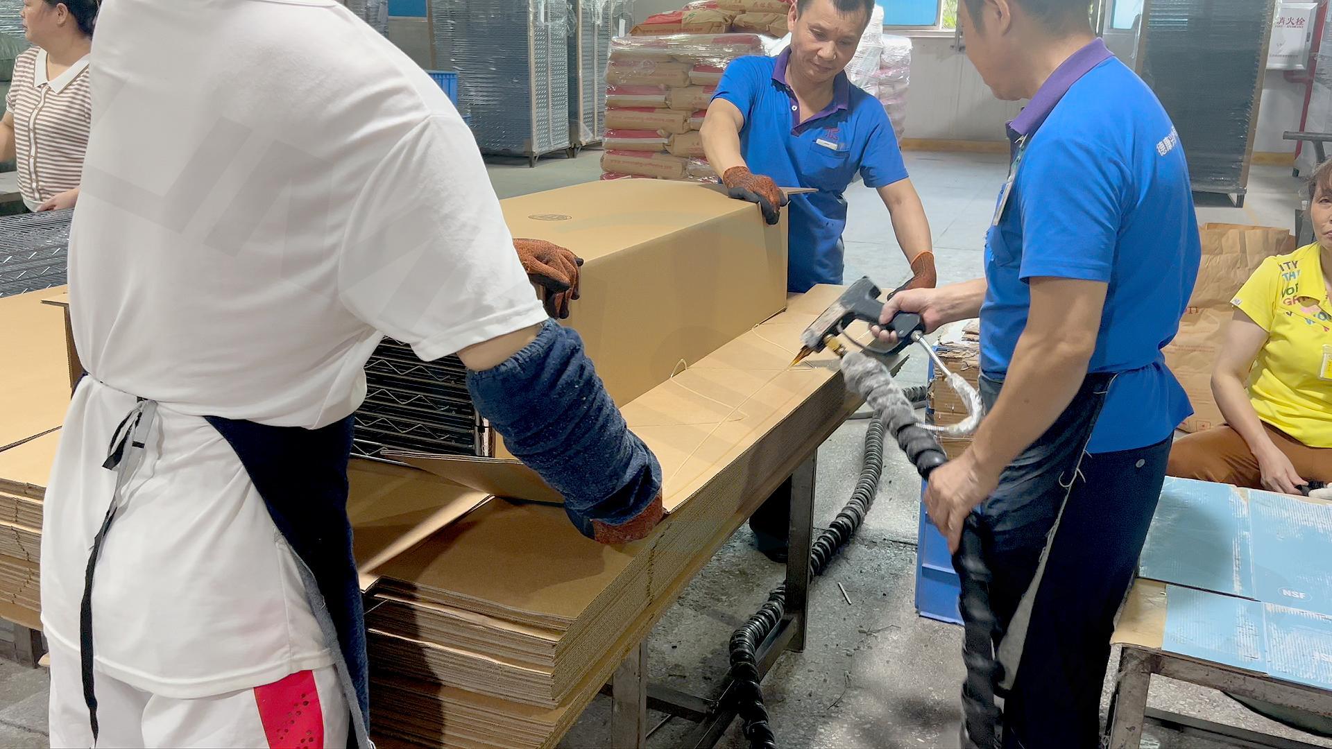 宜家家居大型纸箱手动封箱